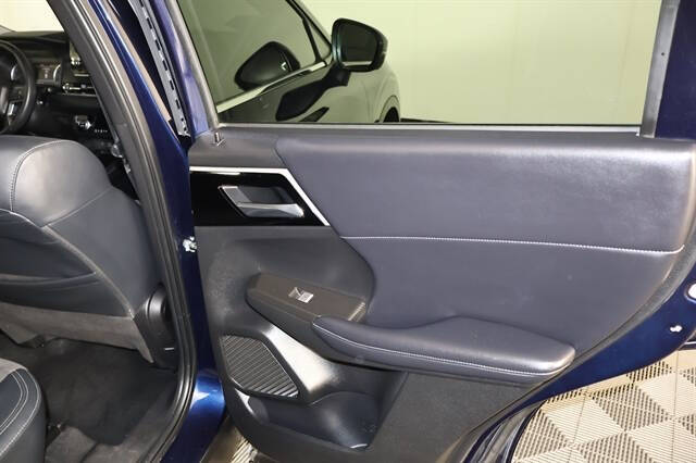 2023 Mitsubishi Outlander SE