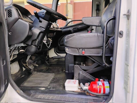 2013 Hino 268