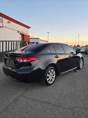2022 Toyota Corolla LE