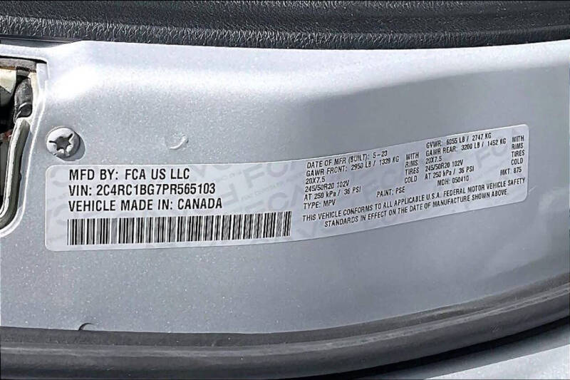 2023 Chrysler Pacifica Touring L
