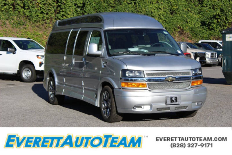 2025 Chevrolet Express 2500