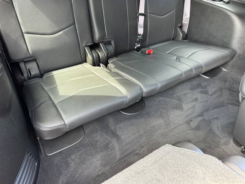 2017 Cadillac Escalade ESV Platinum