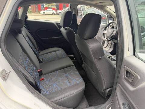 2012 Ford Fiesta SE
