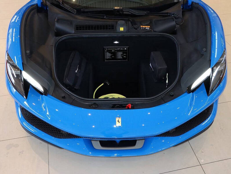 2024 Ferrari 296 GTS