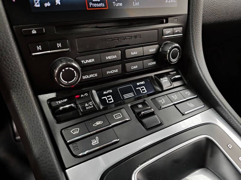 2017 Porsche 718 Cayman