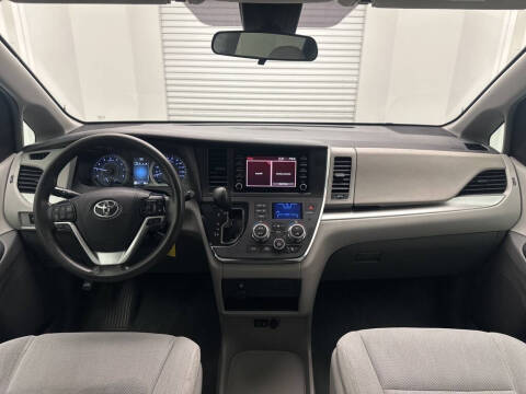 2019 Toyota Sienna L 7-Passenger