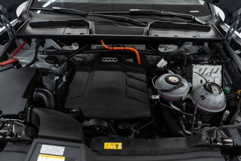 2024 Audi Q5 e quattro S line Premium 55 TFSI