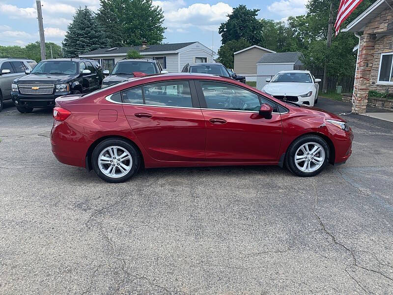 2017 Chevrolet Cruze LT Auto