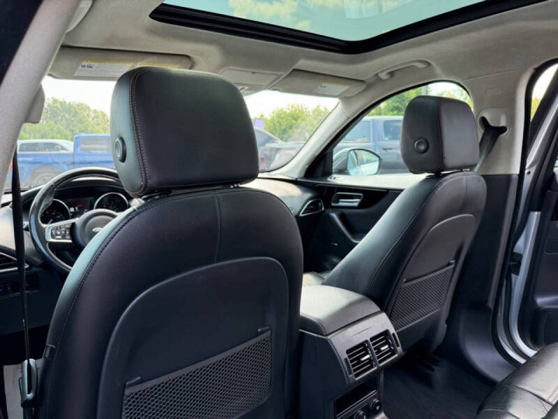 2020 Jaguar F-PACE 30t Prestige