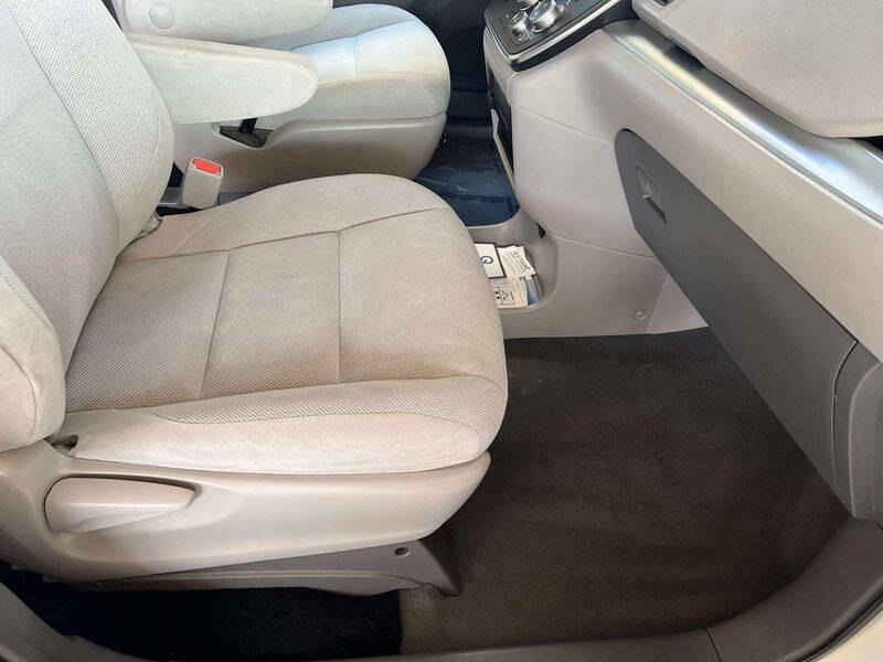 2019 Toyota Sienna L 7-Passenger