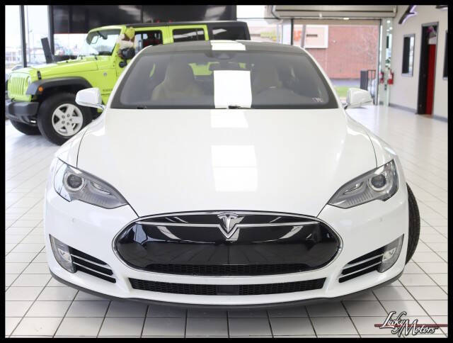 2015 Tesla Model S 90D