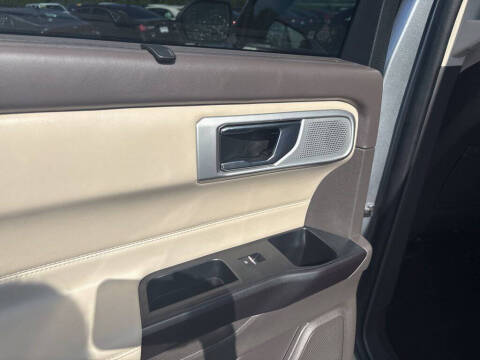 2020 Ford Explorer Platinum