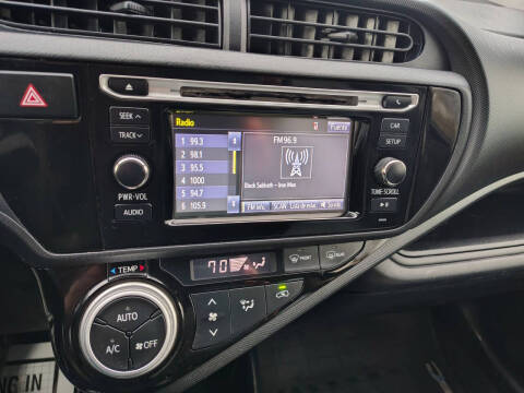 2015 Toyota Prius c
