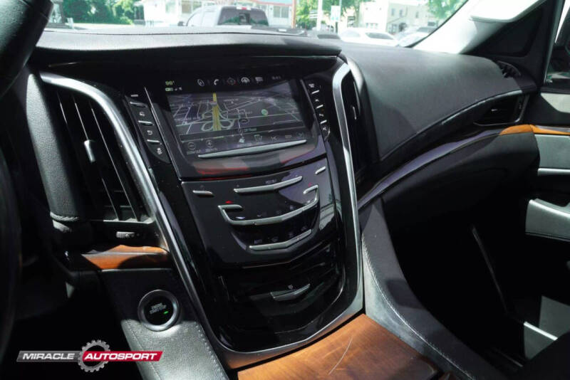 2018 Cadillac Escalade ESV Premium Luxury