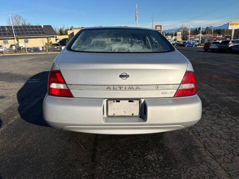 2001 Nissan Altima GLE