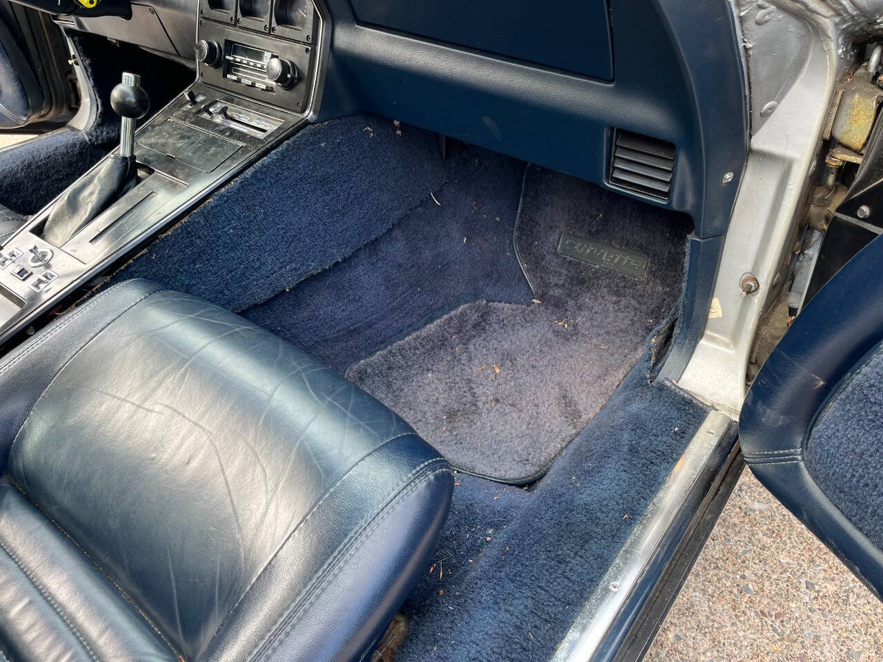 1981 Chevrolet Corvette 43