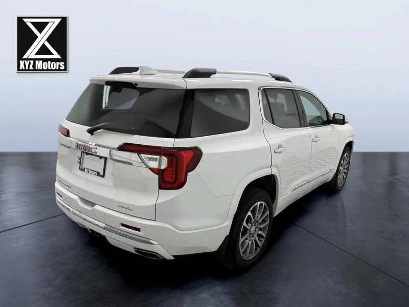 2023 GMC Acadia Denali