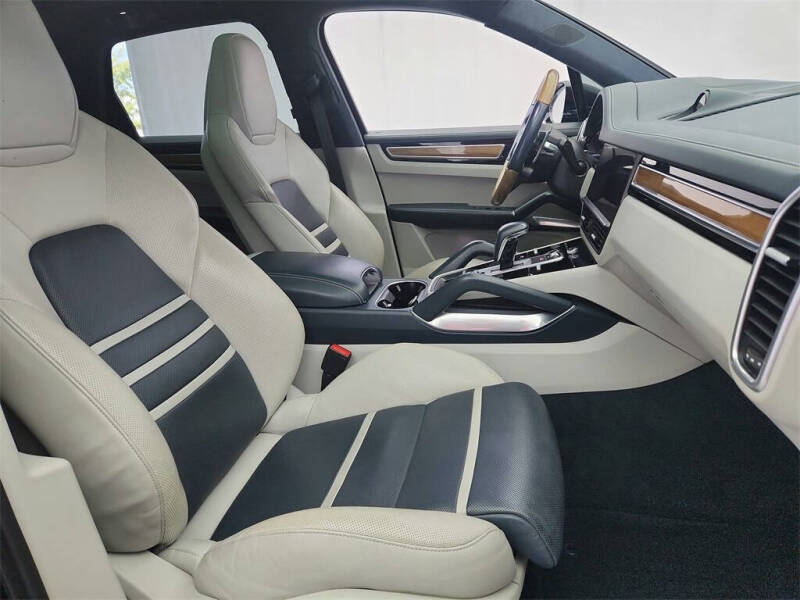 2019 Porsche Cayenne Turbo