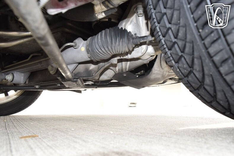 2004 Ford Thunderbird Deluxe