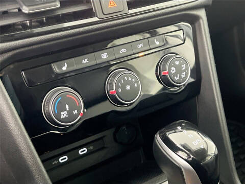 2023 Volkswagen Taos SE 4Motion