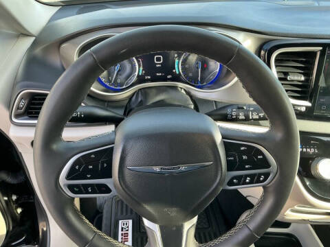 2022 Chrysler Pacifica Touring L