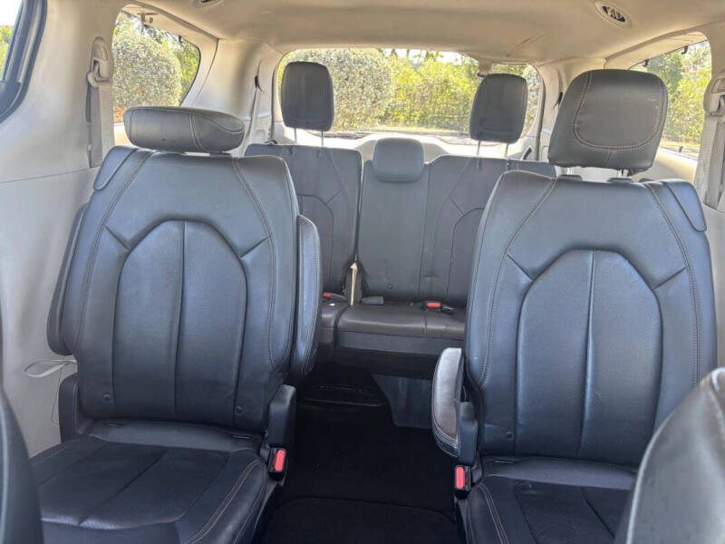 2019 Chrysler Pacifica Touring L