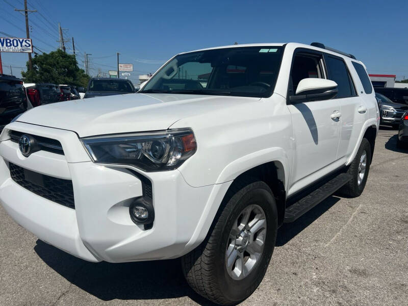 Used 2022 Toyota 4Runner SR5 Premium with VIN JTENU5JR1N6005860 for sale in Garland, TX