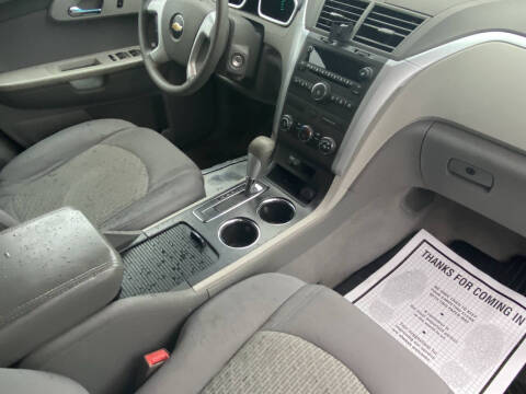 2011 Chevrolet Traverse LS