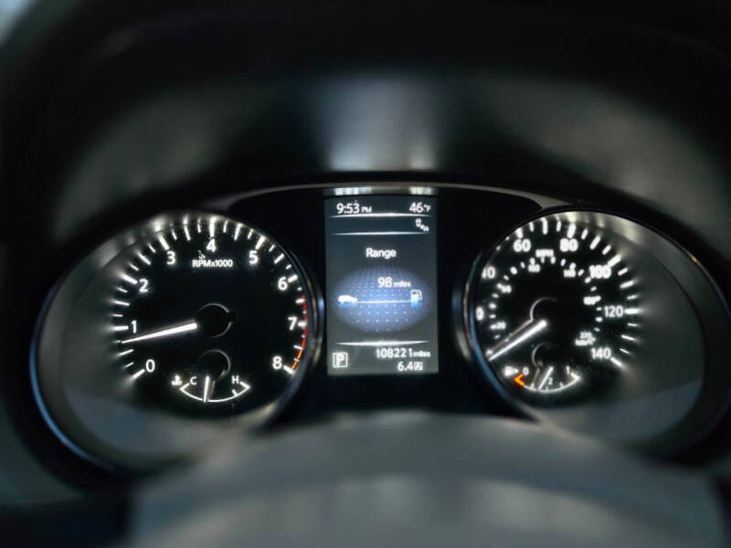 2015 Nissan Rogue SV