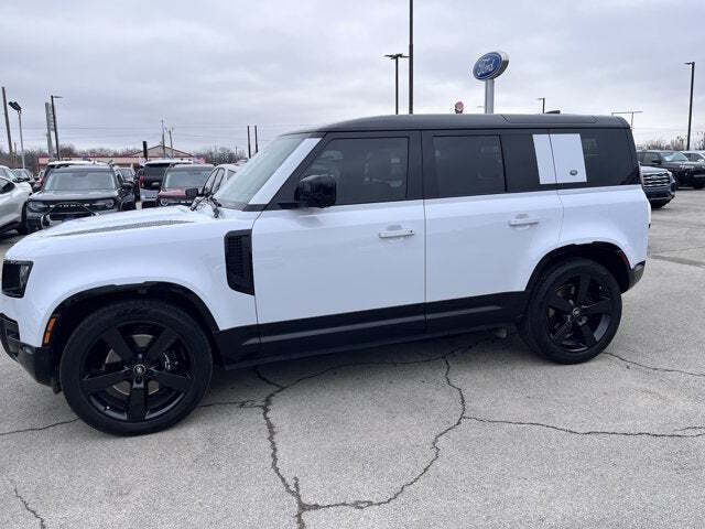 2023 Land Rover Defender 110 V8