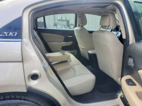 2014 Chrysler 200 Limited