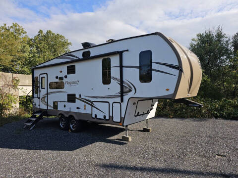 2019 Forest River Flagstaff 524RLBS for sale at Ride On Auto Sales in Annville PA