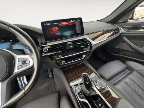 2022 BMW 5 Series 540i