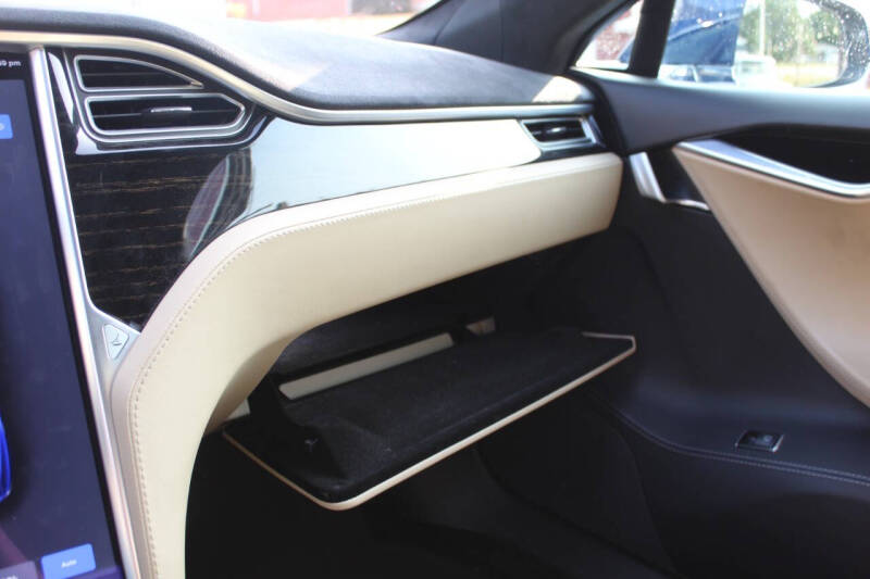 2016 Tesla Model S 75D