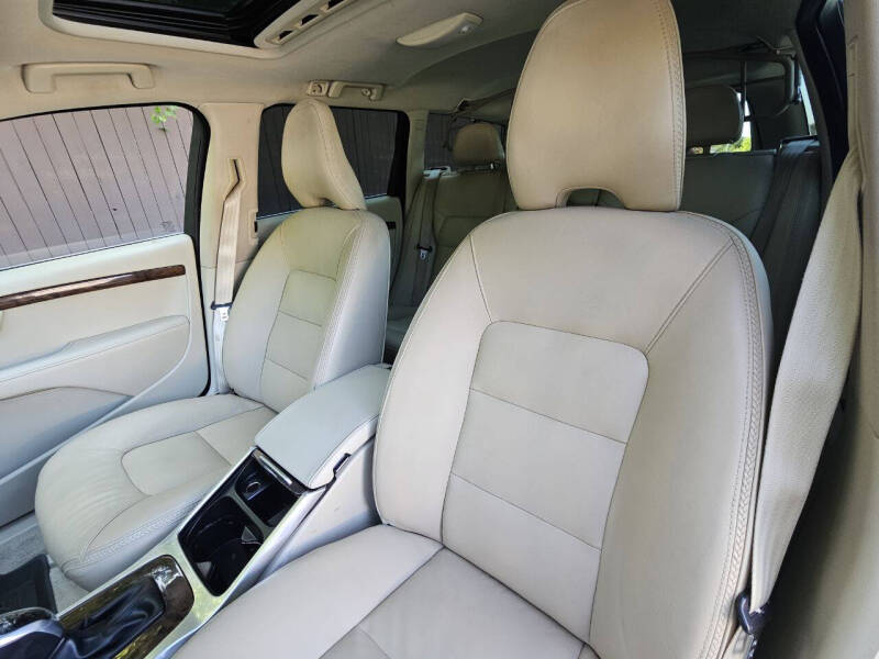 2015 Volvo XC70 T5 Drive-E Platinum