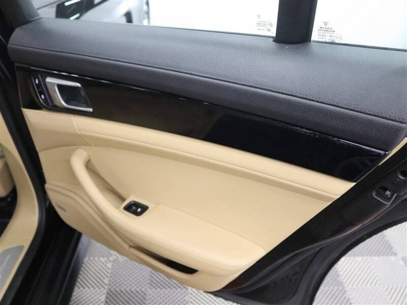 2020 Porsche Panamera
