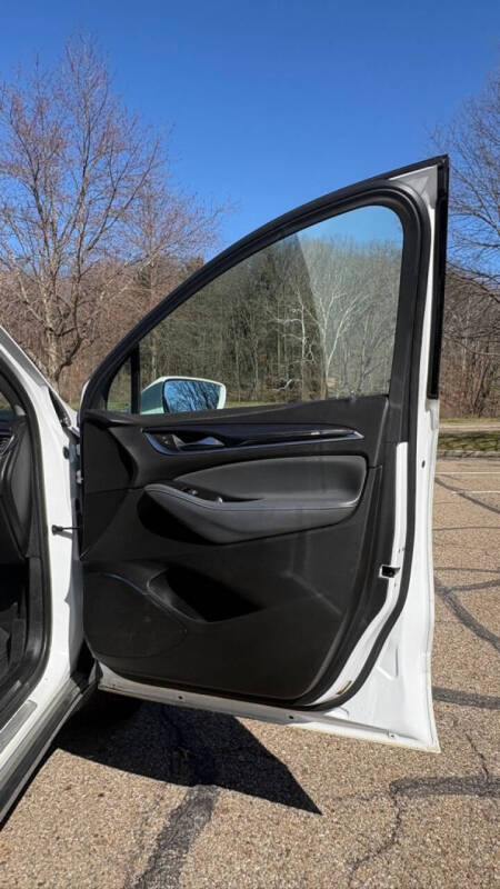 2020 Buick Enclave Essence