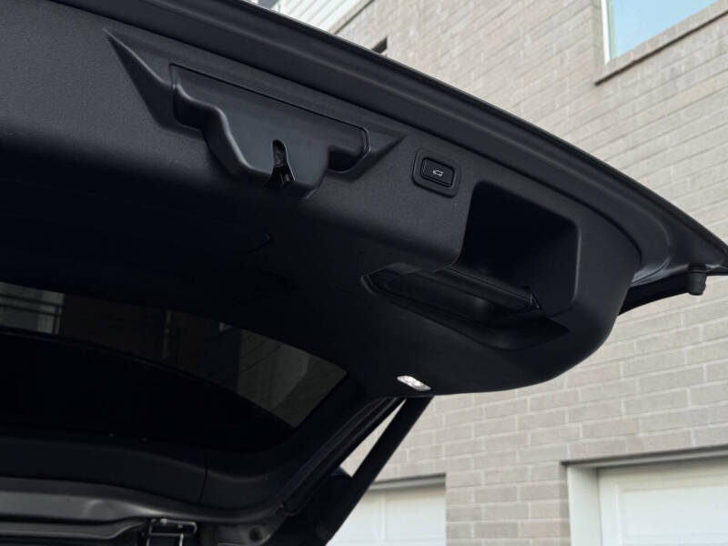 2021 Land Rover Discovery Sport P250 S R-Dynamic