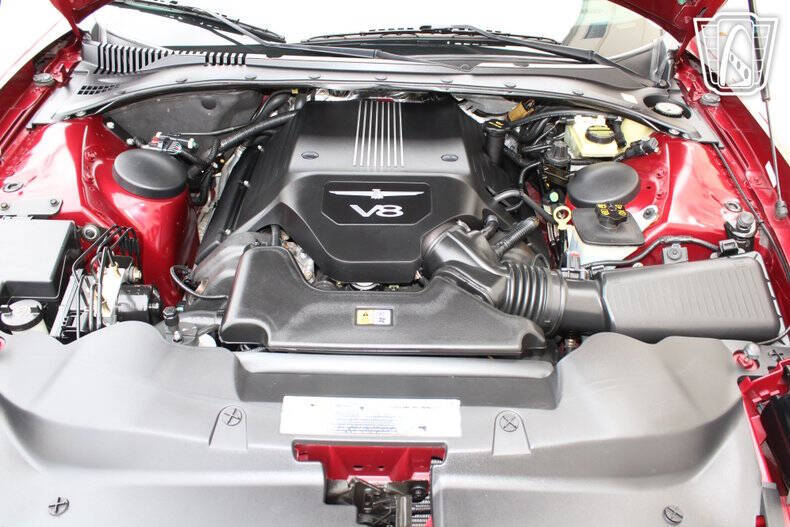 2004 Ford Thunderbird Deluxe