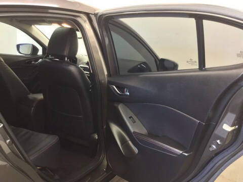 2016 Mazda MAZDA3 s Grand Touring