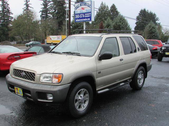 1999 Nissan Pathfinder for sale at Hall Motors LLC in Vancouver WA