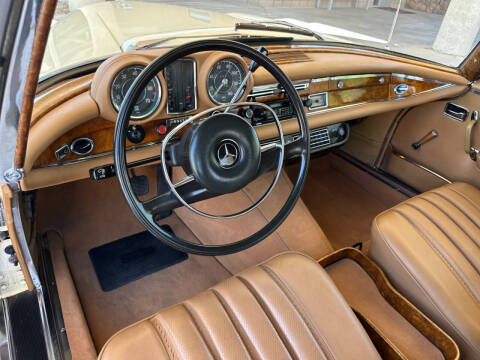 1969 Mercedes-Benz 280-Class
