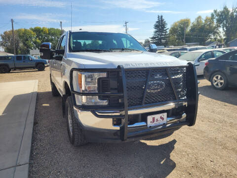 2017 Ford F-250 Super Duty for sale at J & S Auto Sales in Thompson ND