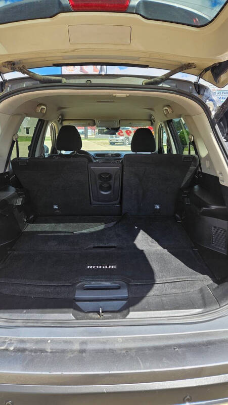 2020 Nissan Rogue SV