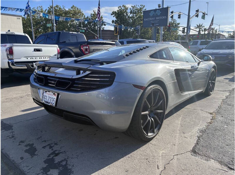 2012 McLaren MP4-12C