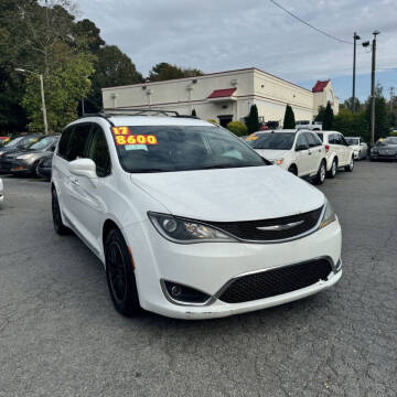 2017 Chrysler Pacifica for sale at Auto Bella Inc. in Clayton NC