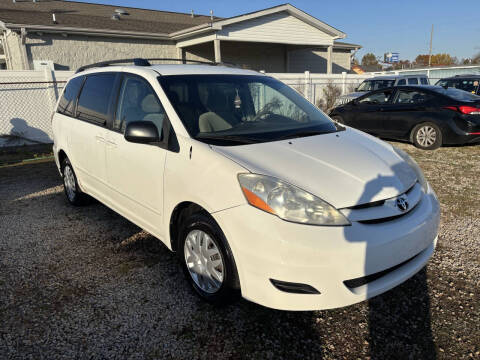 2008 Toyota Sienna CE 7-Passenger