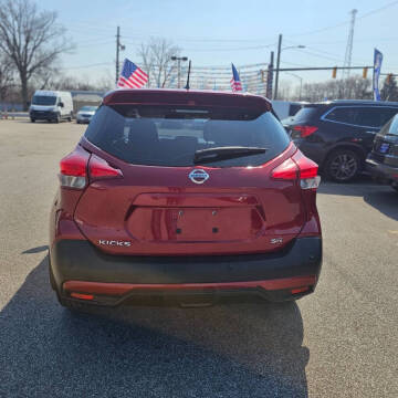 2020 Nissan Kicks SR