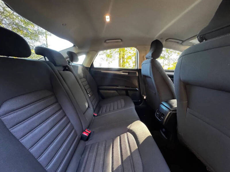 2019 Ford Fusion Hybrid SE