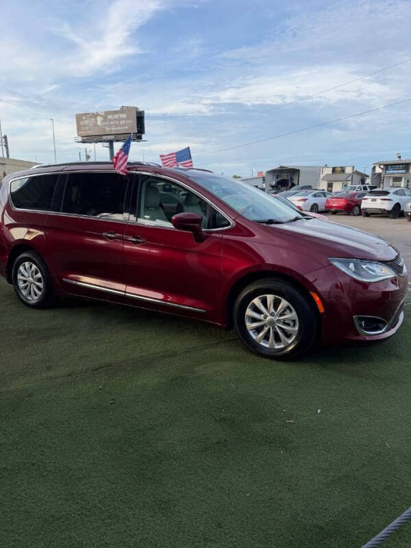 2019 Chrysler Pacifica Touring L
